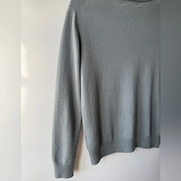 Quince 100% Mongolian Cashmere Crewneck Sweater - Dusty Blue - Size M - Picture 7 of 16